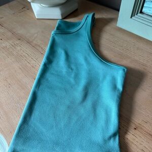 Fleo One-Shoulder Muscle Tee in Teal